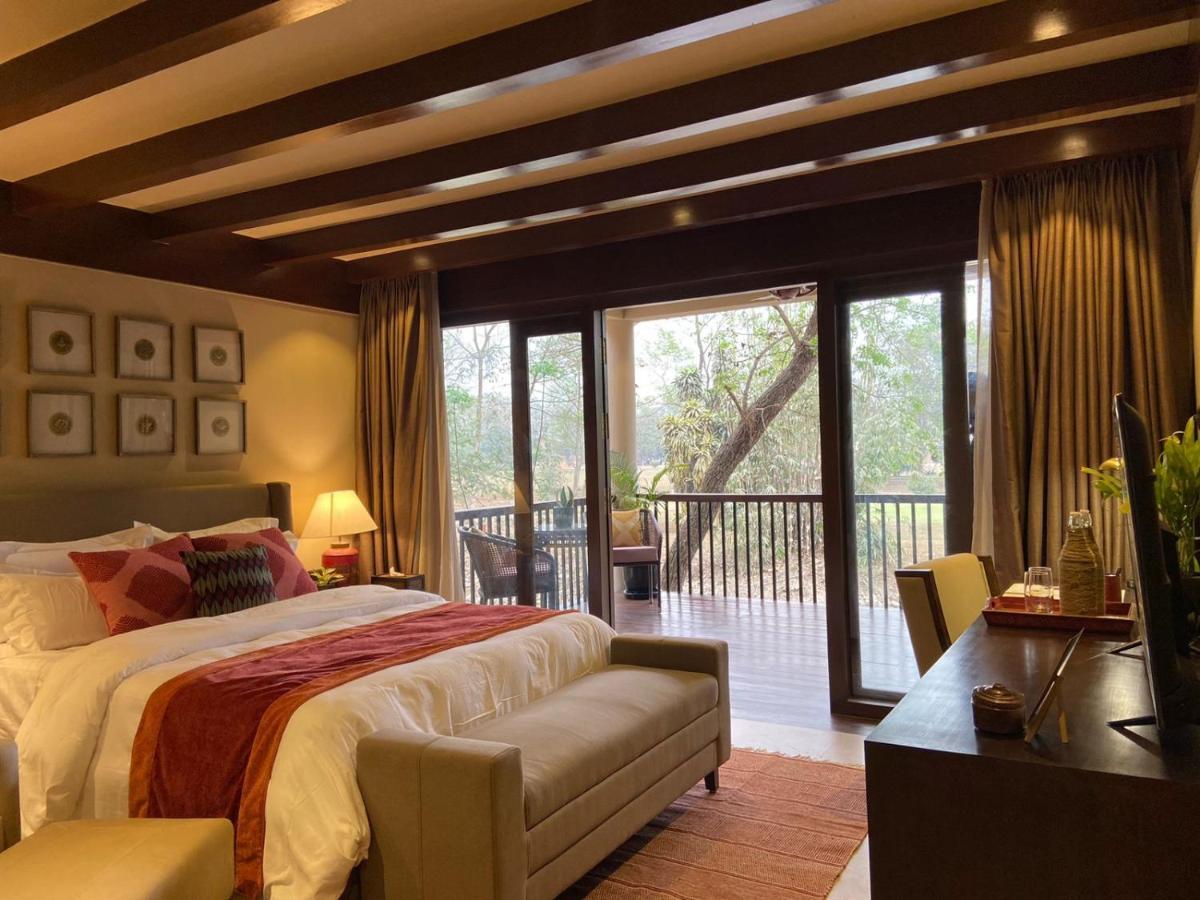 Miraaya Wellness And Golf Resort Chitwan Eksteriør bilde