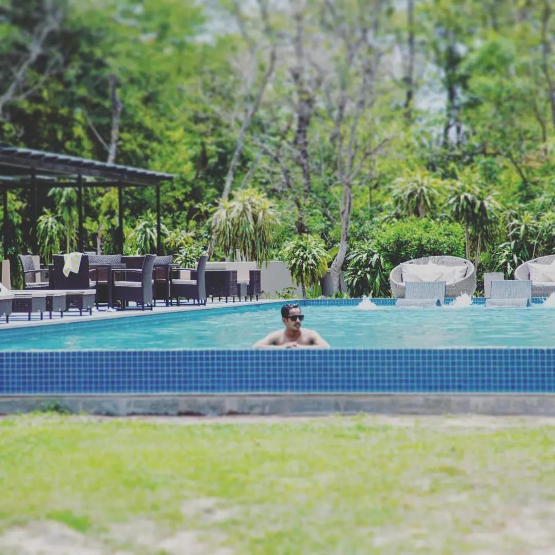Miraaya Wellness And Golf Resort Chitwan Eksteriør bilde