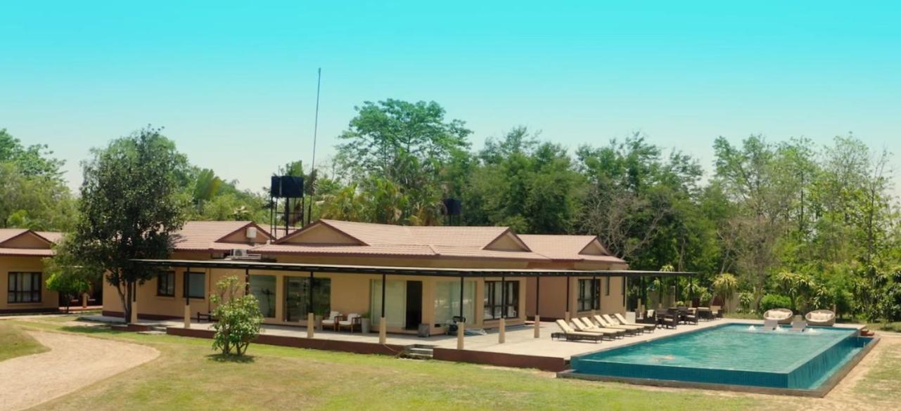 Miraaya Wellness And Golf Resort Chitwan Eksteriør bilde