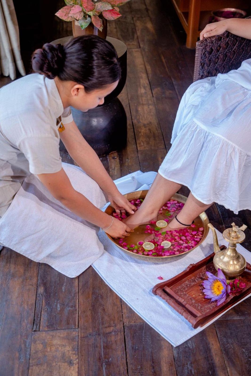 Miraaya Wellness And Golf Resort Chitwan Eksteriør bilde