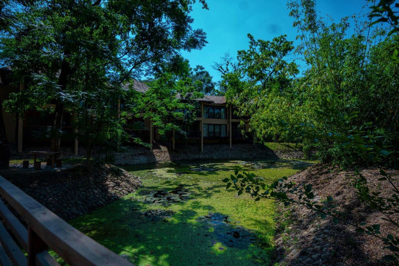 Miraaya Wellness And Golf Resort Chitwan Eksteriør bilde