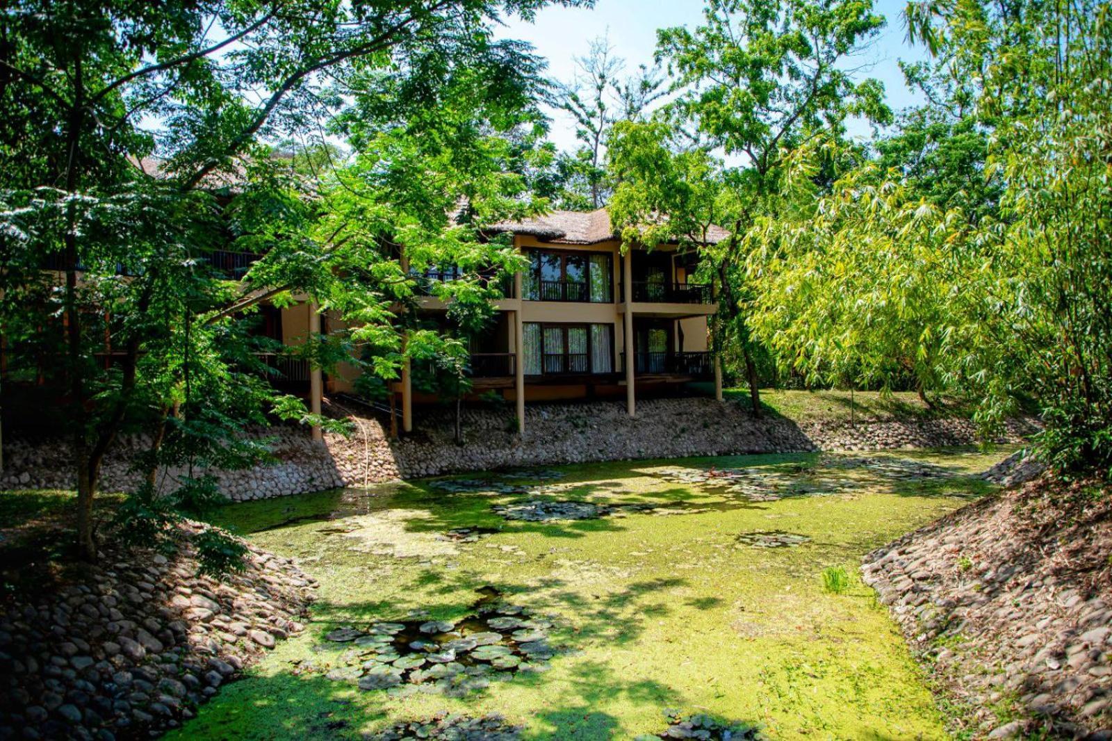 Miraaya Wellness And Golf Resort Chitwan Eksteriør bilde