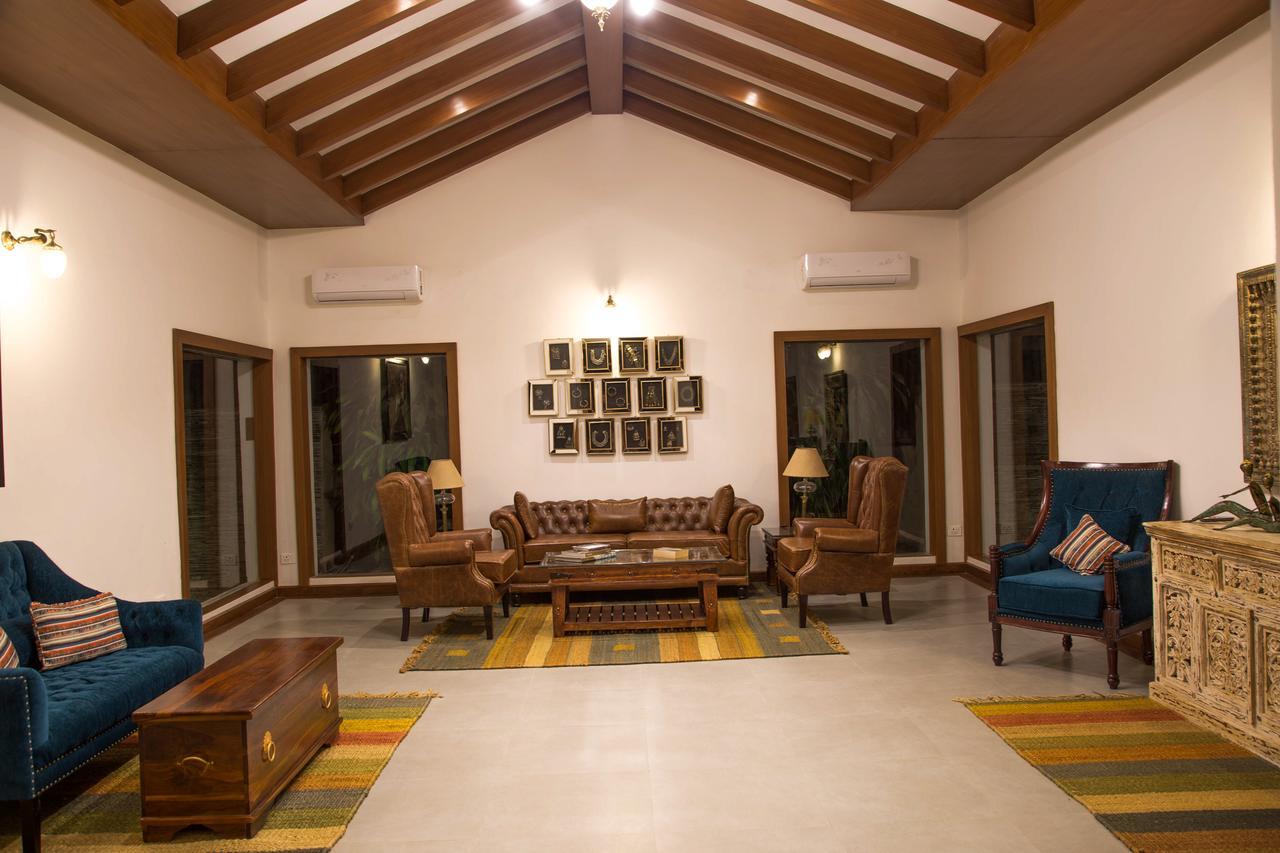 Miraaya Wellness And Golf Resort Chitwan Eksteriør bilde