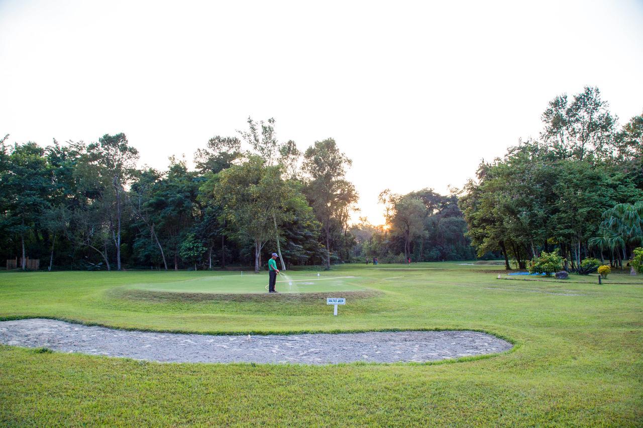Miraaya Wellness And Golf Resort Chitwan Eksteriør bilde