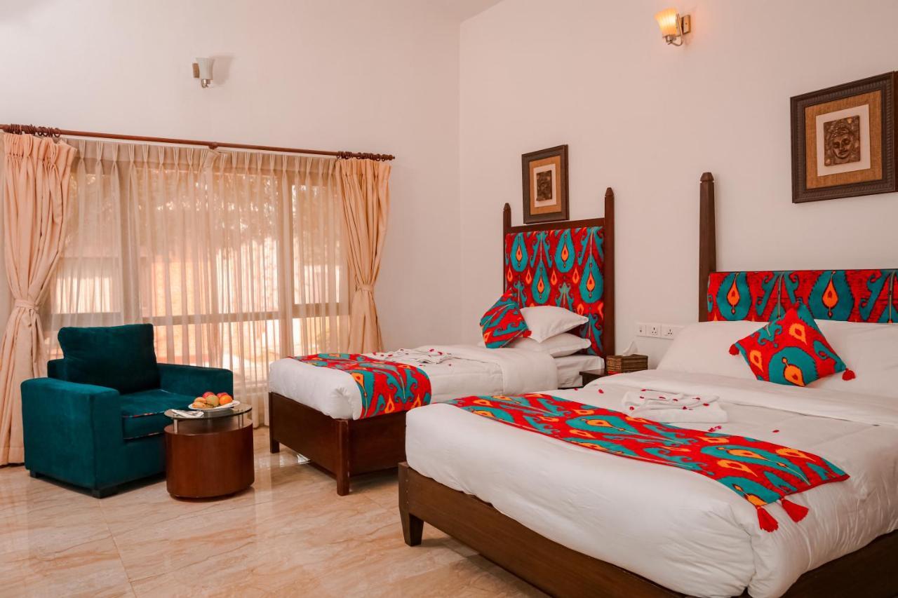 Miraaya Wellness And Golf Resort Chitwan Eksteriør bilde